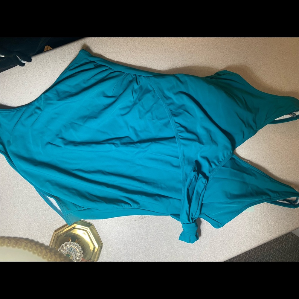 Bathing suit